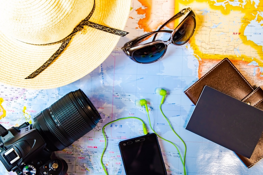 5 Tips to Protect Yourself & Your Belongings While Traveling