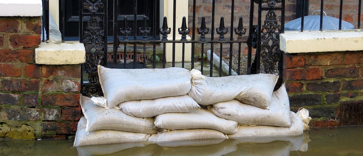 does-flood-insurance-cover-fences