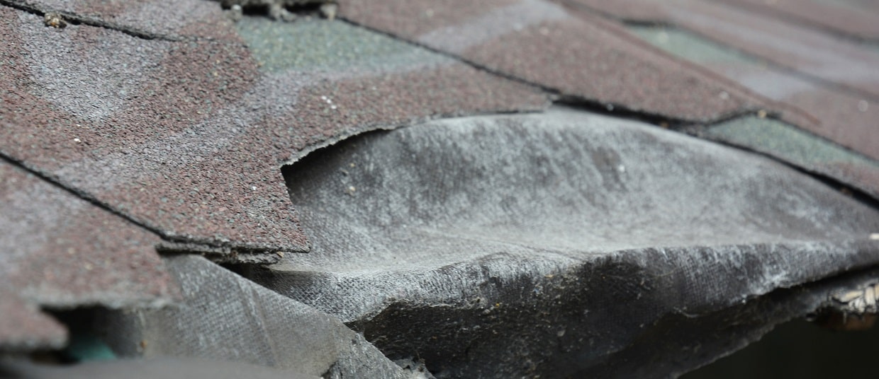 How to Get Homeowners Insurance With a Bad Roof