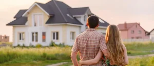 When to Get Homeowners Insurance When Buying a House